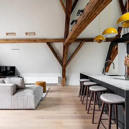 Huswell - City-view Loft With Wooden Beams And Mezzanine Apartament *