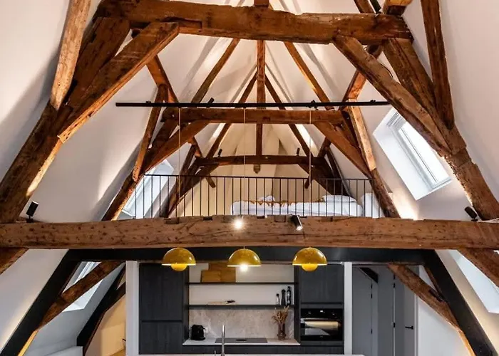 Appartement Huswell - City-view Loft With Wooden Beams And Mezzanine *