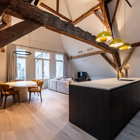 Huswell - City-view Loft With Wooden Beams And Mezzanine * Ghent